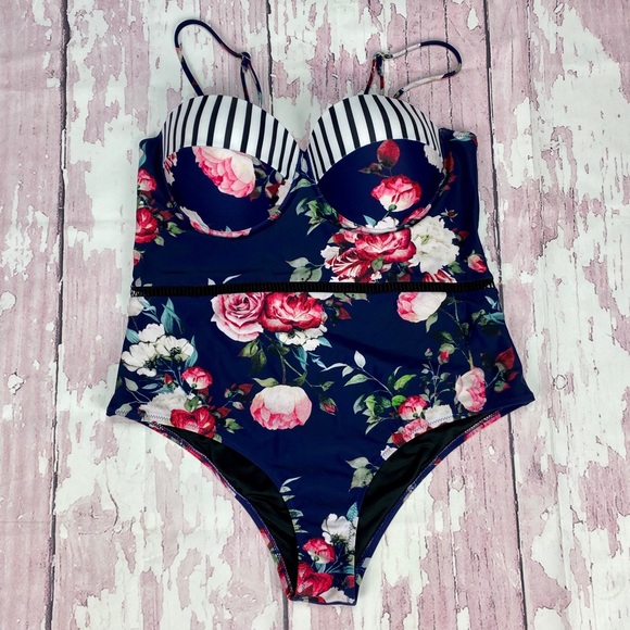Cupshe Other - Cupshe Floral Retro One Peice